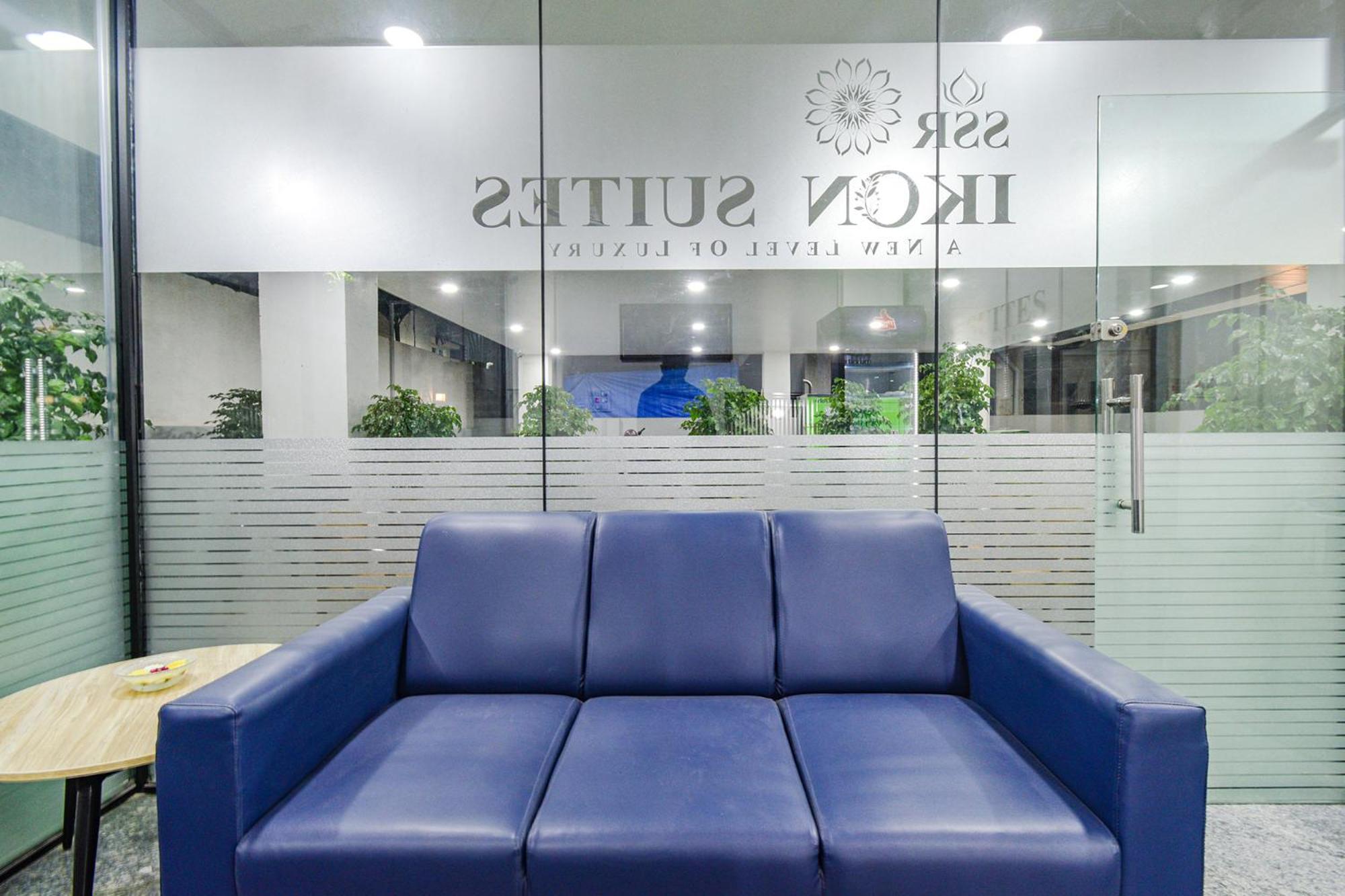 Fabhotel Ssr Ikon Suites - Nr Hyderabad Central University, Kondapur Exteriör bild